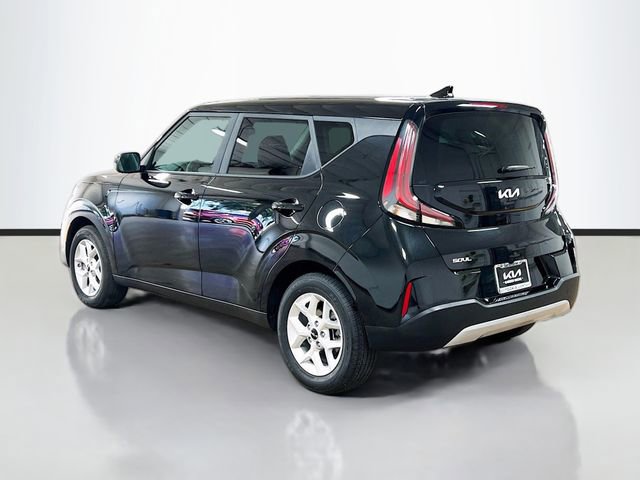 Certified 2025 Kia Soul LX image 5