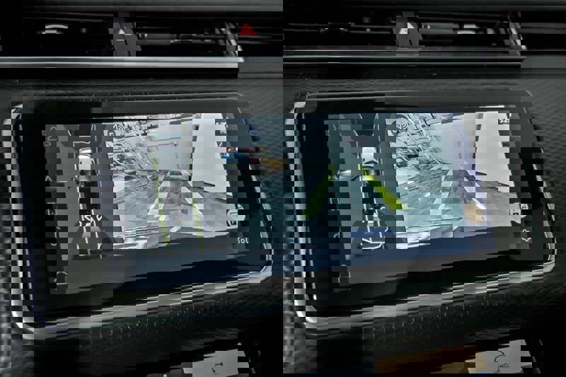 Used 2023 Land Rover Range Rover Velar R-Dynamic S image 30