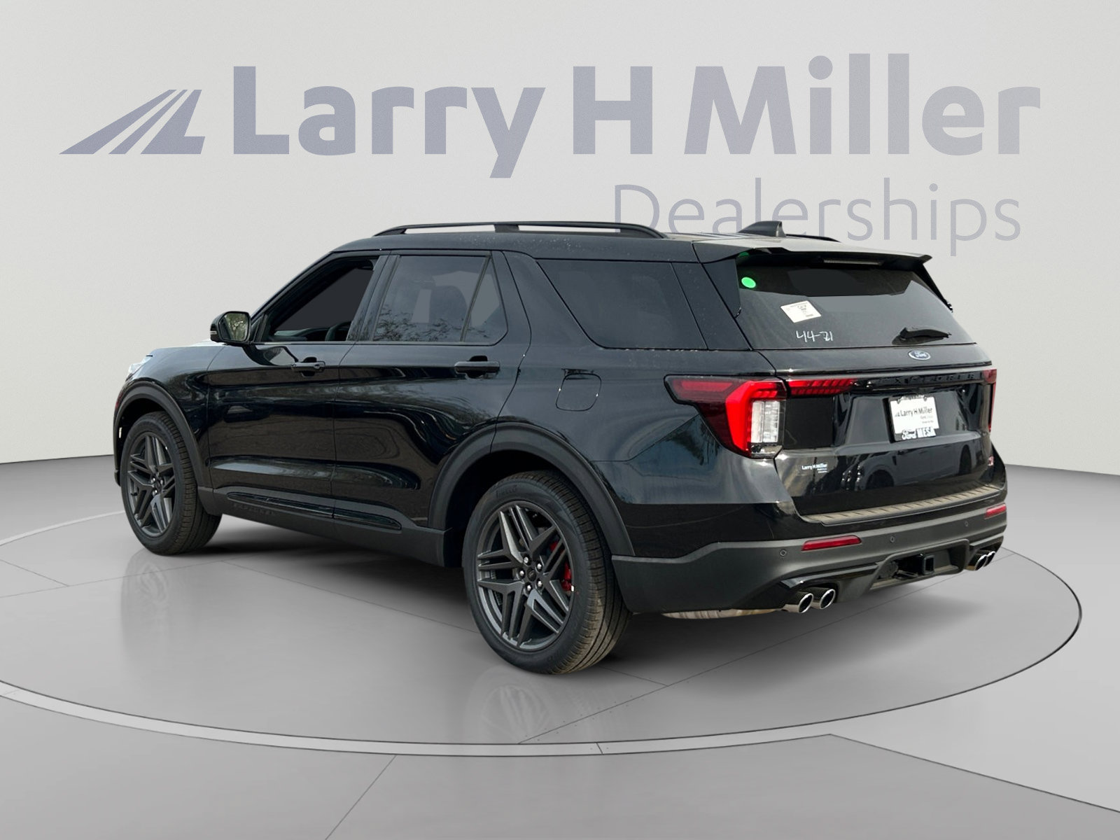 New 2026 Ford Explorer ST w/ Sun And Sound Package AWD/4WD image 3