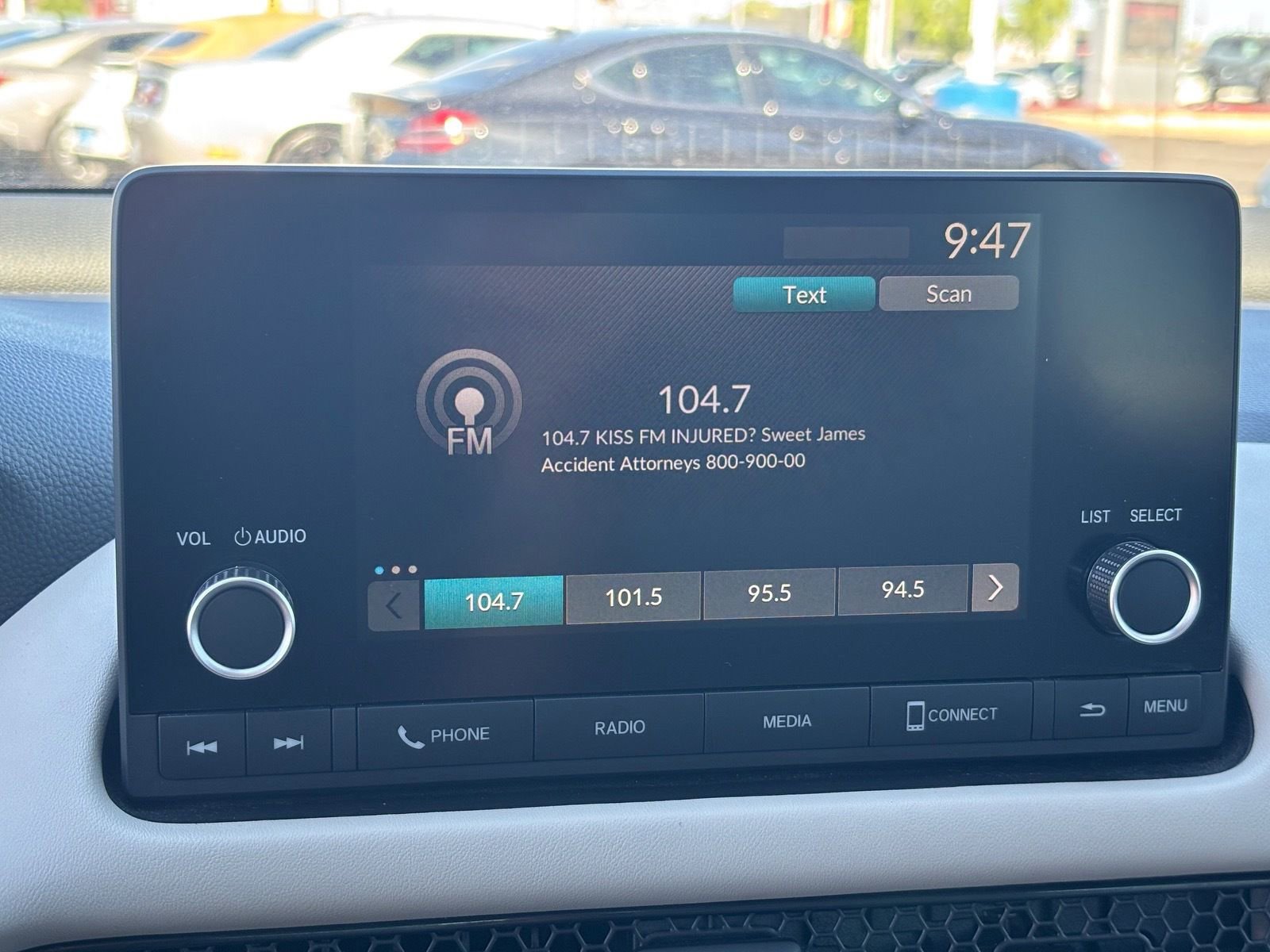 Used 2023 Honda HR-V LX image 23