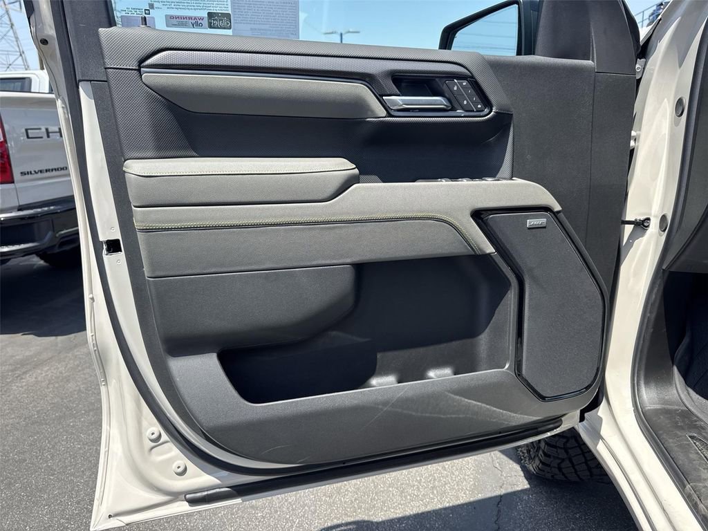 New 2026 Chevrolet Silverado 1500 ZR2 AWD/4WD image 21