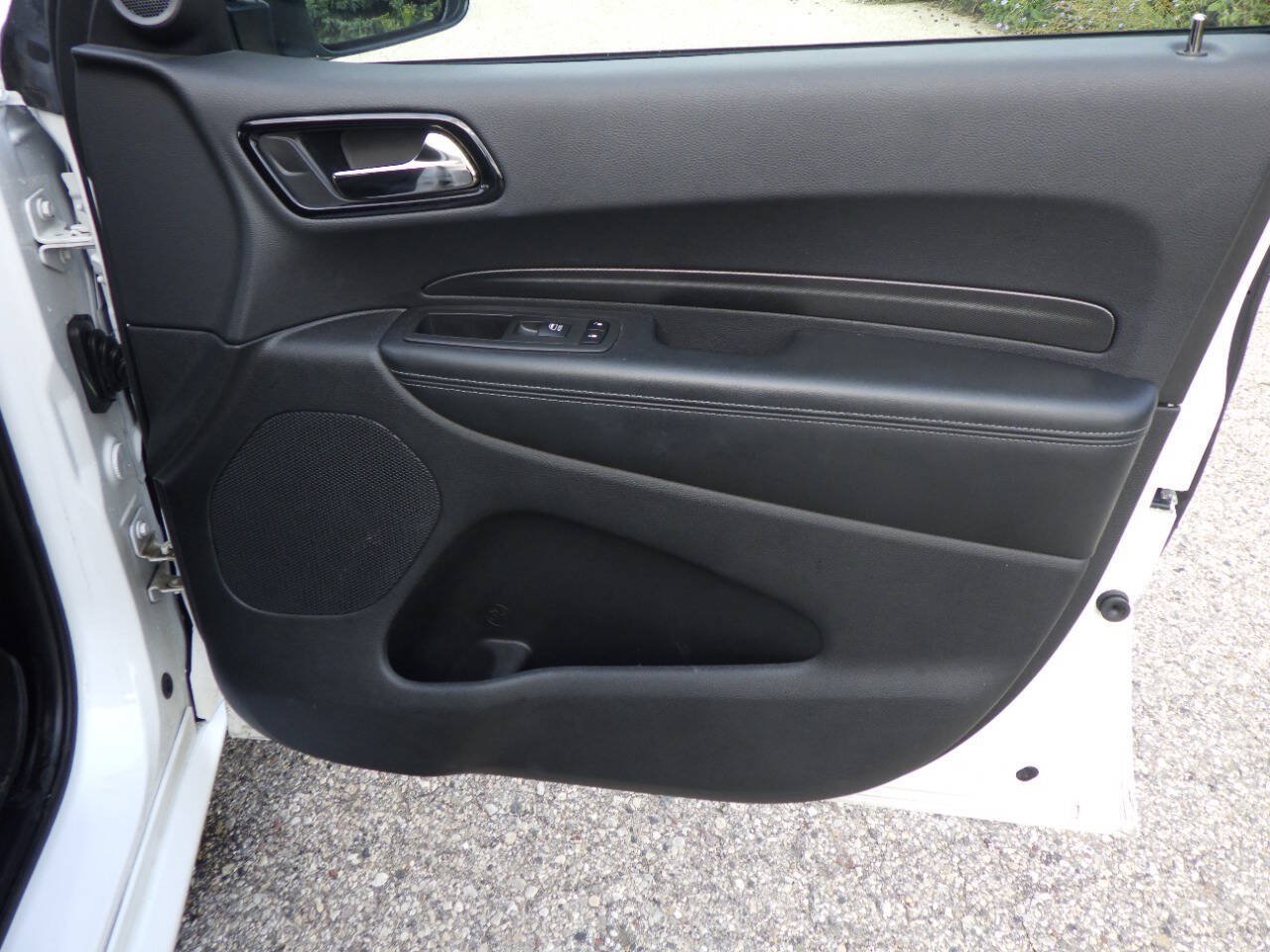 Used 2022 Dodge Durango GT w/ Blacktop Package AWD/4WD image 11
