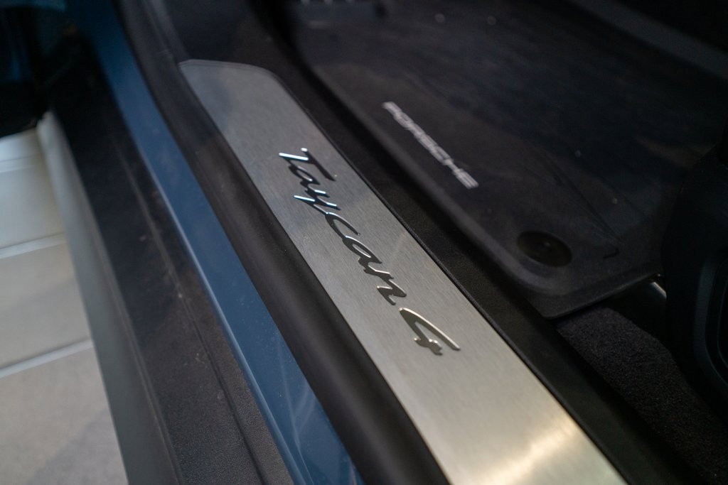 New 2025 Porsche Taycan image 21