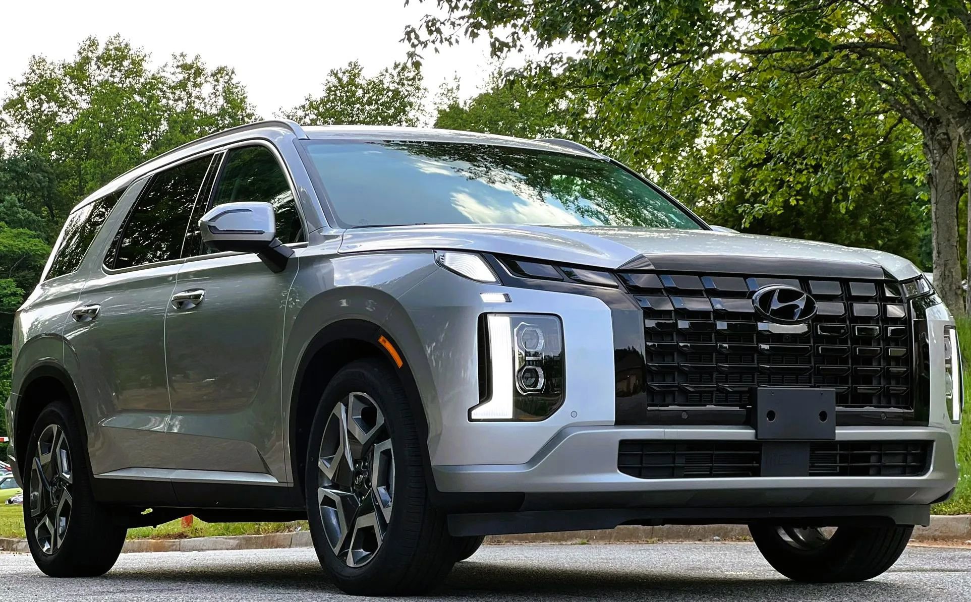 Used 2024 Hyundai Palisade Limited image 6