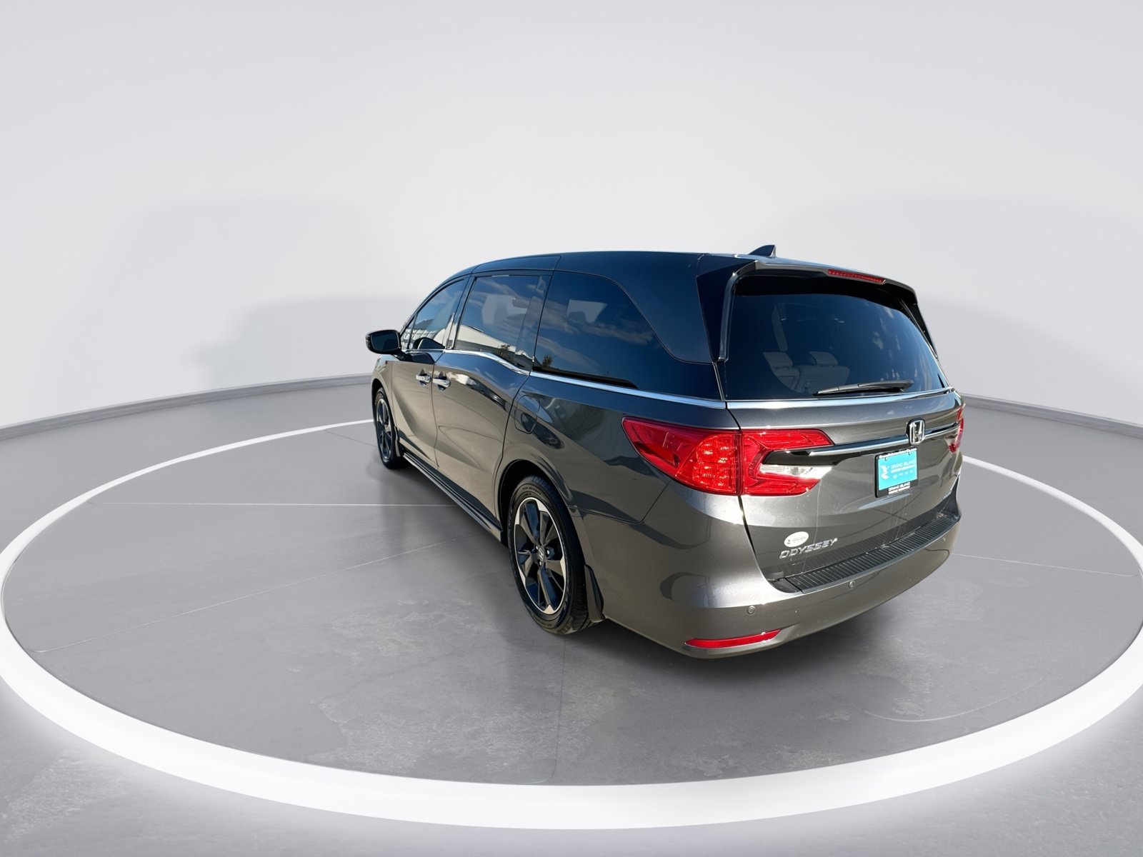 Used 2024 Honda Odyssey Elite image 6