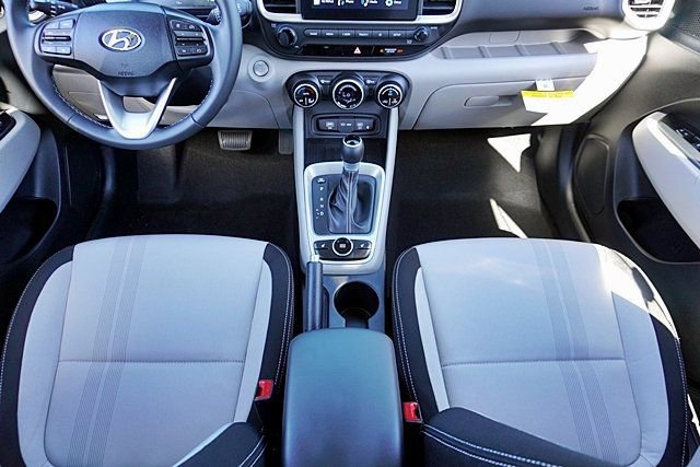 Certified 2026 Hyundai Venue SEL image 21