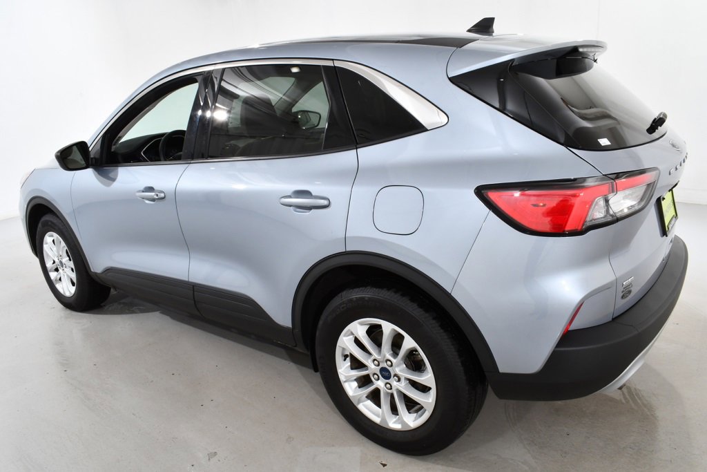 Used 2022 Ford Escape SE w/ Cold Weather Package image 15