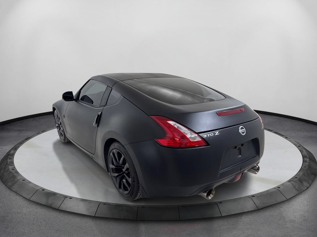 Used 2016 Nissan 370Z Coupe RWD image 8
