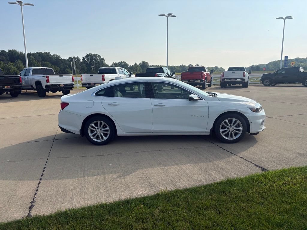 Used 2017 Chevrolet Malibu LT w/ Driver Confidence Package FWD image 7