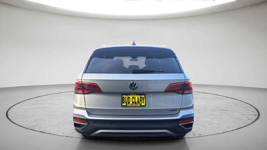 Used 2023 Volkswagen Taos SE AWD/4WD image 6