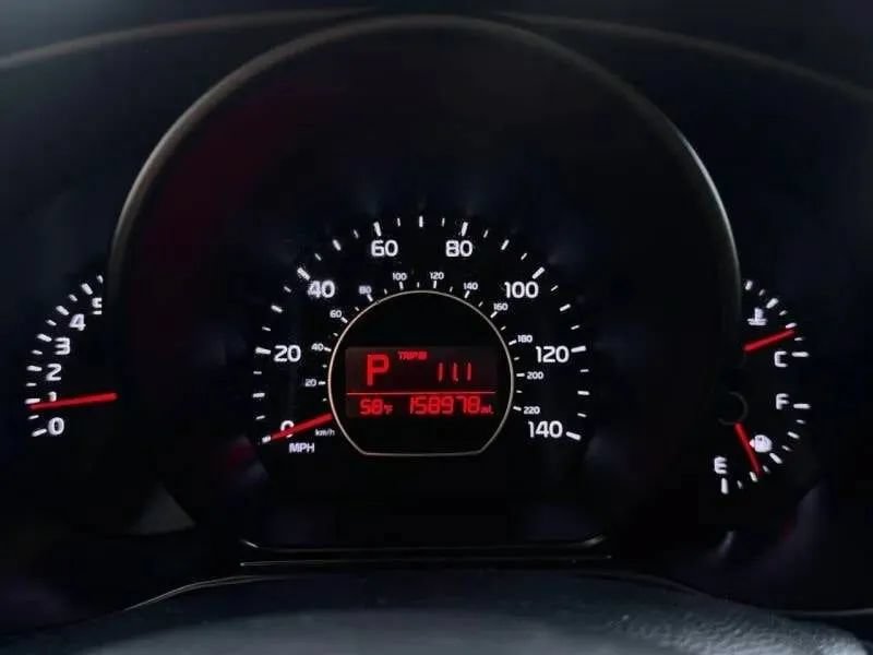 Used 2016 Kia Soul ! FWD image 18