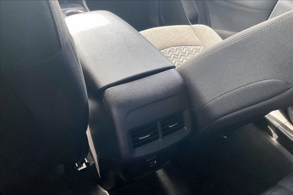 Used 2024 Chevrolet Equinox LT w/ Driver Convenience Package AWD/4WD image 10