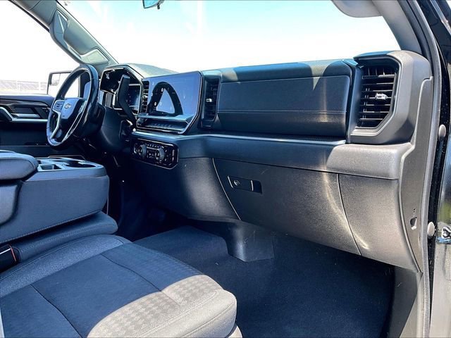 Used 2022 Chevrolet Silverado 1500 LT AWD/4WD image 14