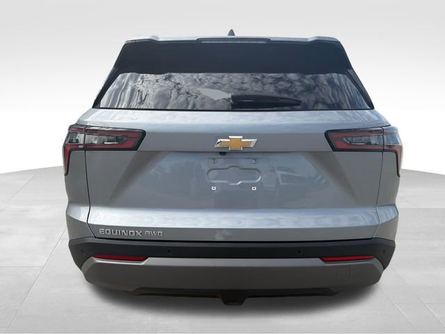 Used 2025 Chevrolet Equinox LT AWD/4WD image 14