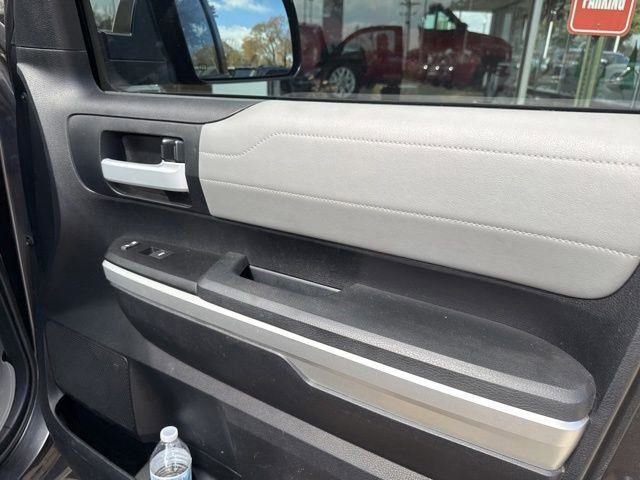 Used 2016 Toyota Tundra Limited w/ Limited Premium Package image 14