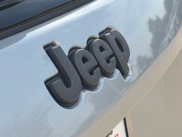 New 2026 Jeep Compass Latitude AWD/4WD image 13