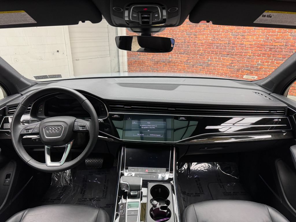 Used 2025 Audi Q7 3.0T Premium Plus AWD/4WD image 13