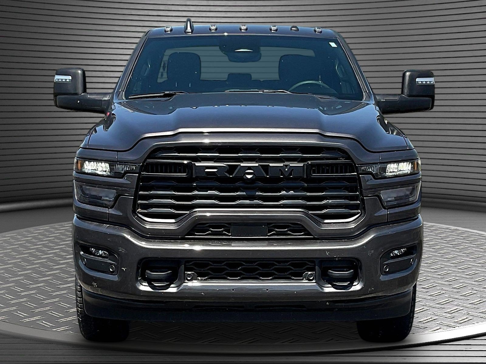 Used 2025 RAM 2500 Big Horn AWD/4WD image 2