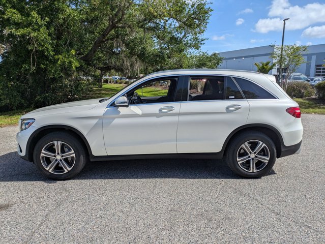 Used 2017 Mercedes-Benz GLC 300 4MATIC image 7