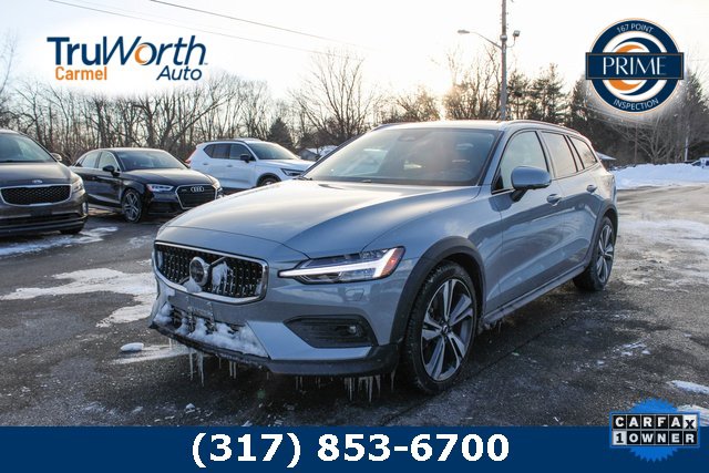 Used 2025 Volvo V60 B5 Cross Country Plus