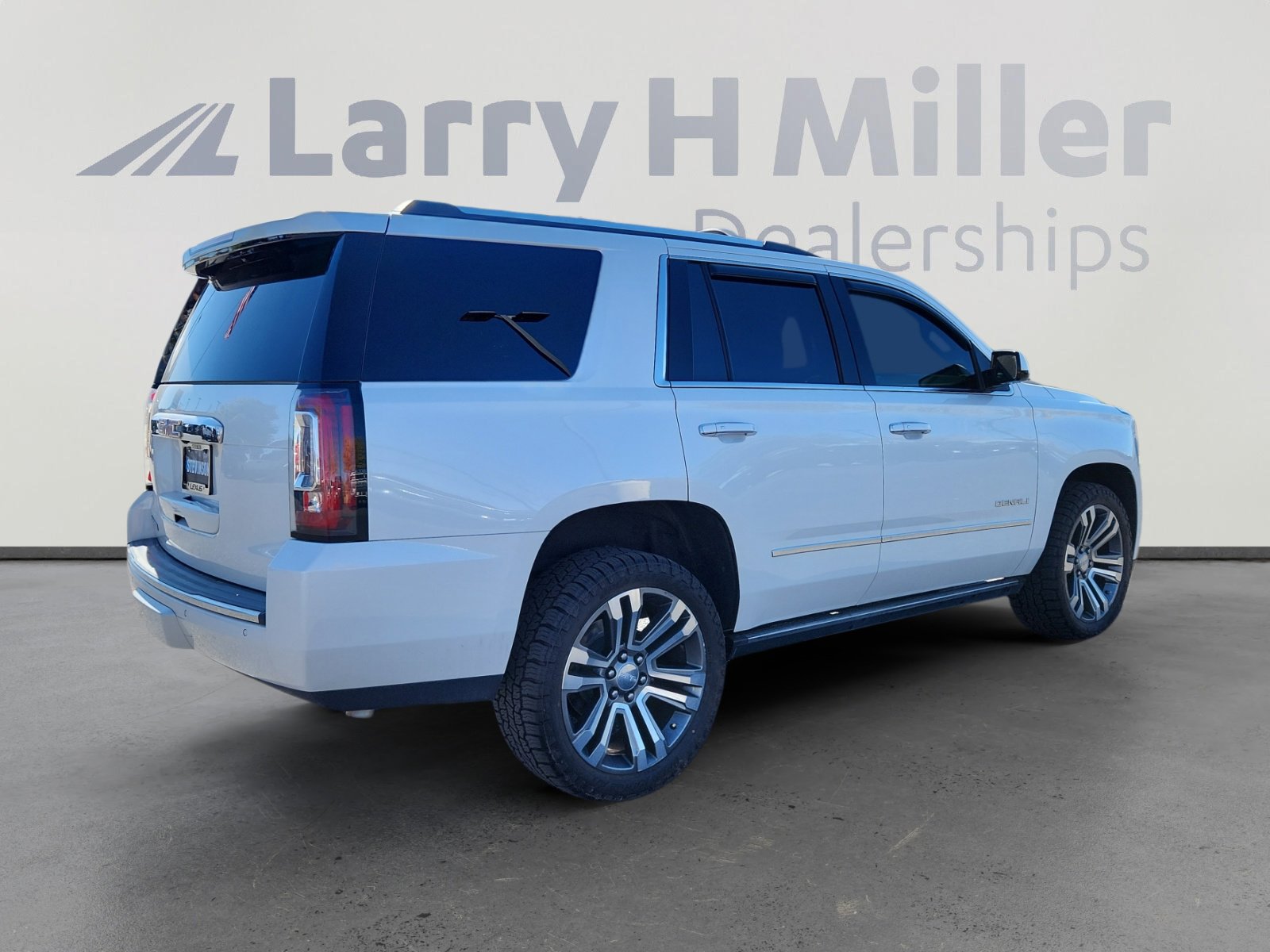 Used 2018 GMC Yukon Denali w/ Denali Ultimate Package image 5