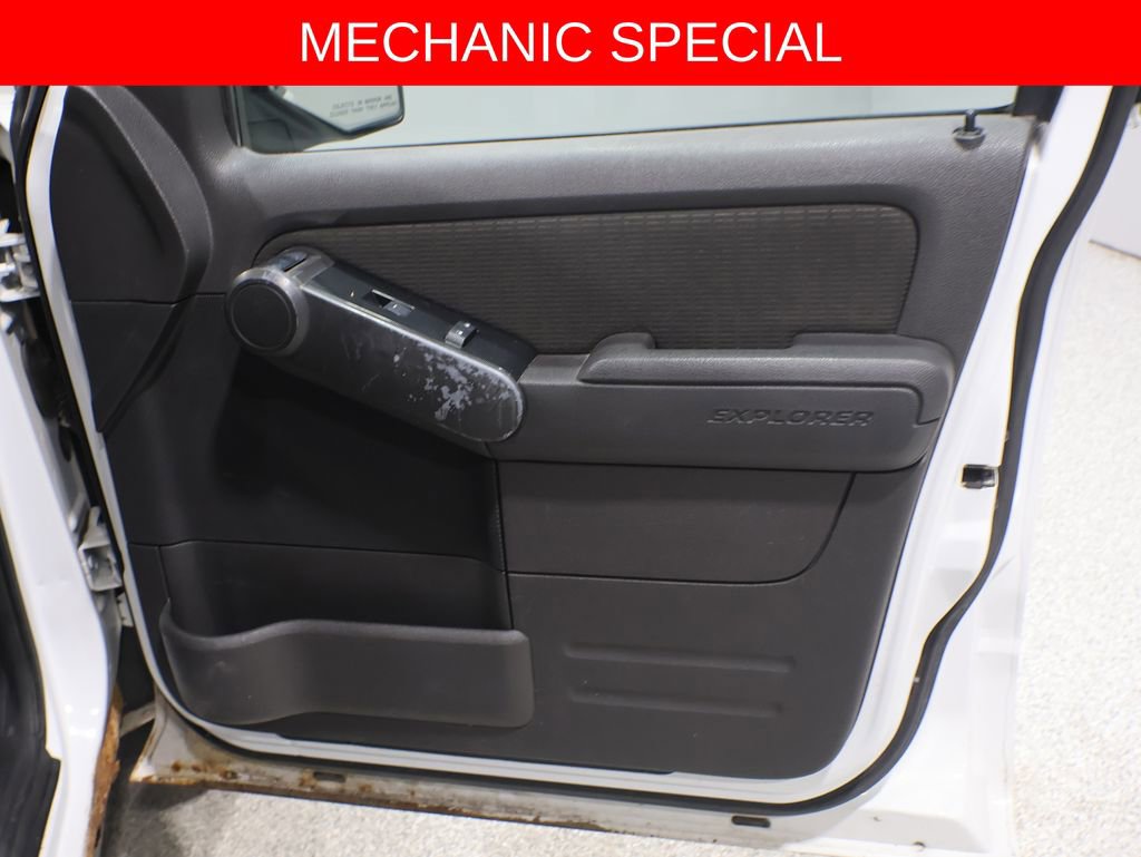 Used 2010 Ford Explorer XLT AWD/4WD image 21