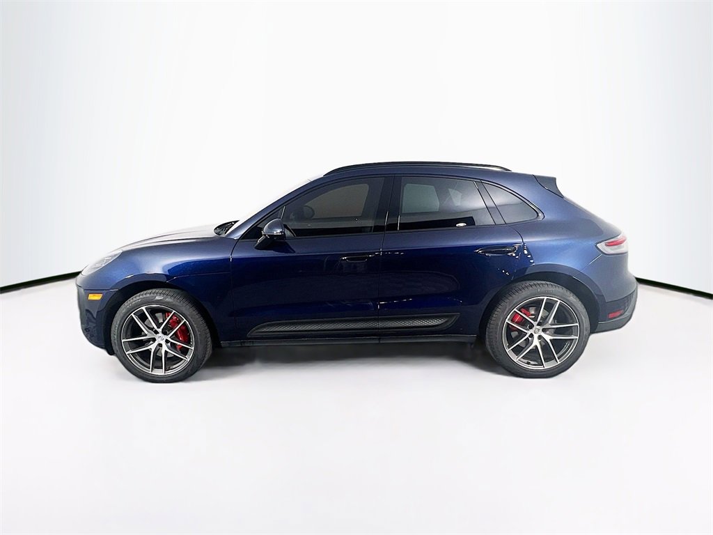 Certified 2023 Porsche Macan S image 2