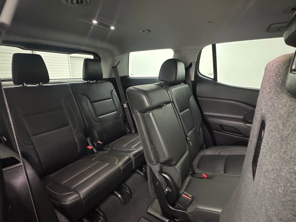 Used 2023 GMC Acadia SLT image 41