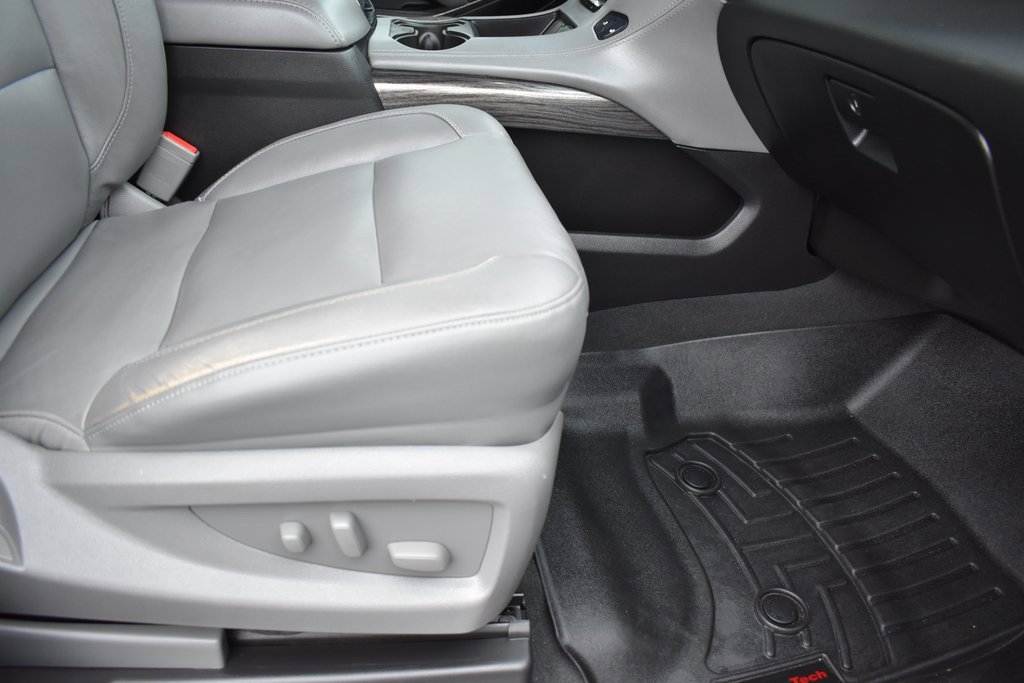 Used 2020 Chevrolet Tahoe LT w/ Luxury Package image 8