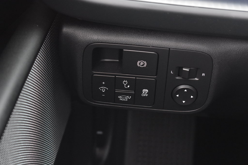 Certified 2023 Hyundai Ioniq 6 SEL AWD/4WD image 25