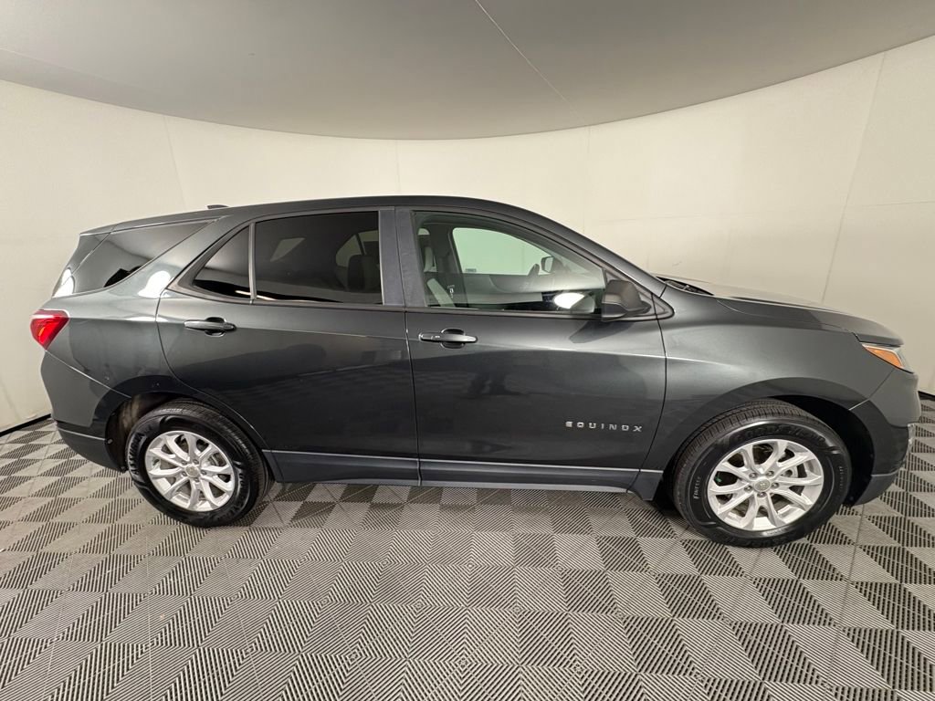 Used 2020 Chevrolet Equinox LS w/ LS Convenience Package image 8