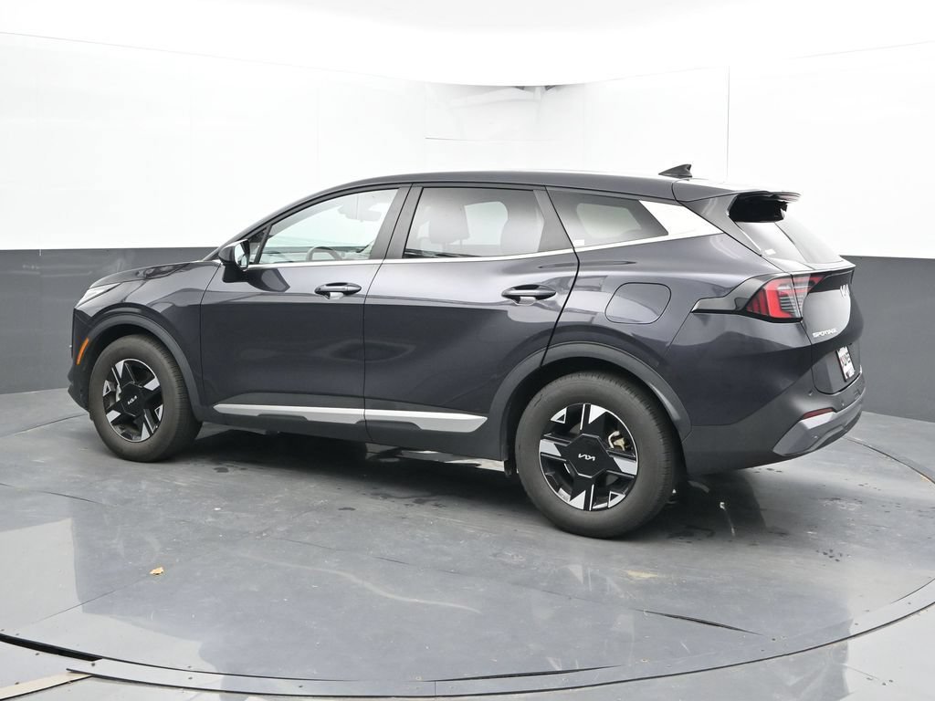 Used 2026 Kia Sportage LX FWD image 9