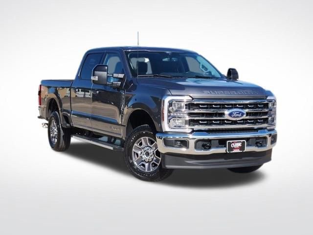 Used 2025 Ford F250 Lariat w/ FX4 Off-Road Package image 2
