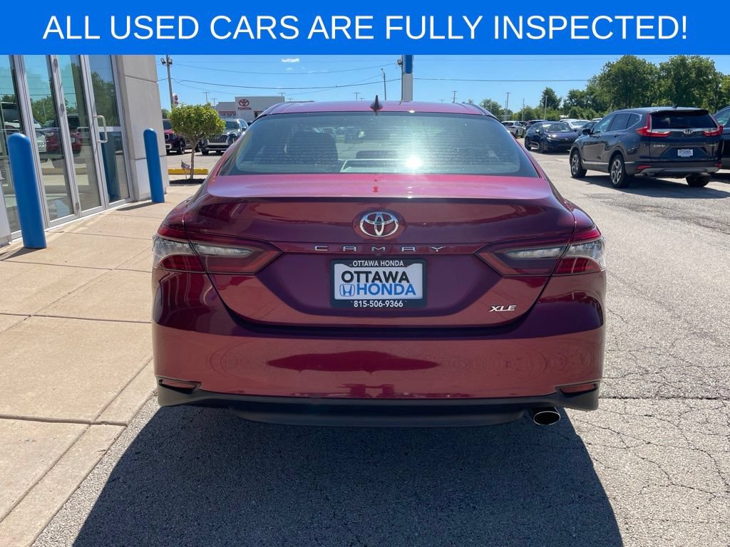 Used 2022 Toyota Camry XLE FWD image 6