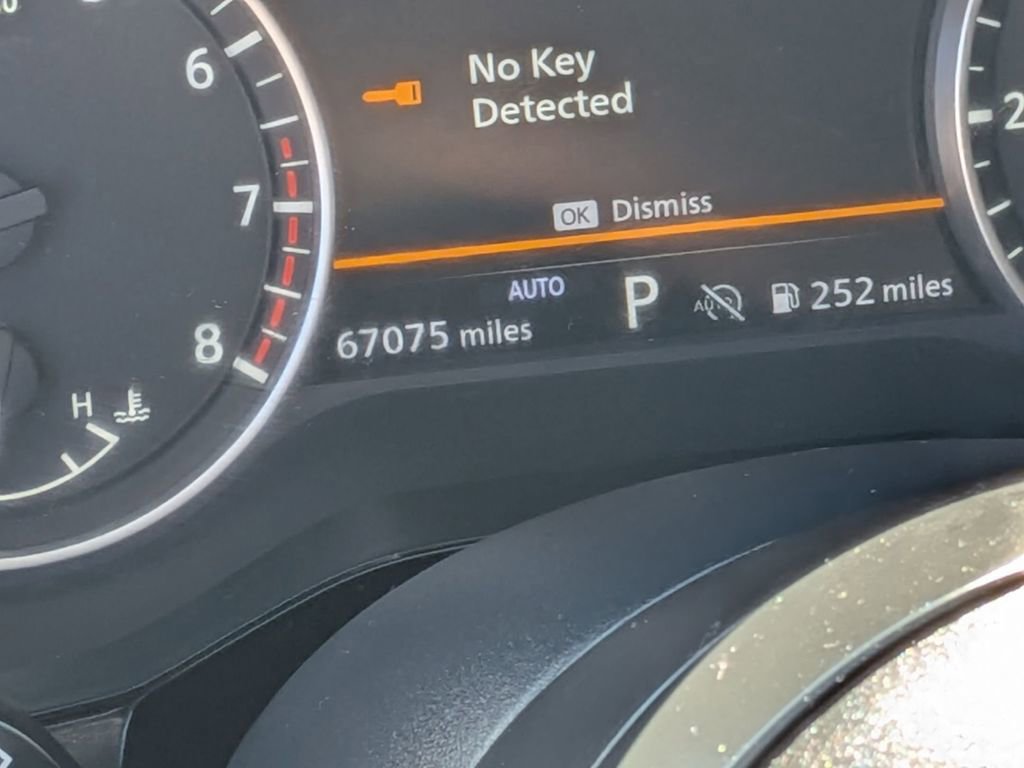 Used 2024 Nissan Pathfinder SV AWD/4WD image 17
