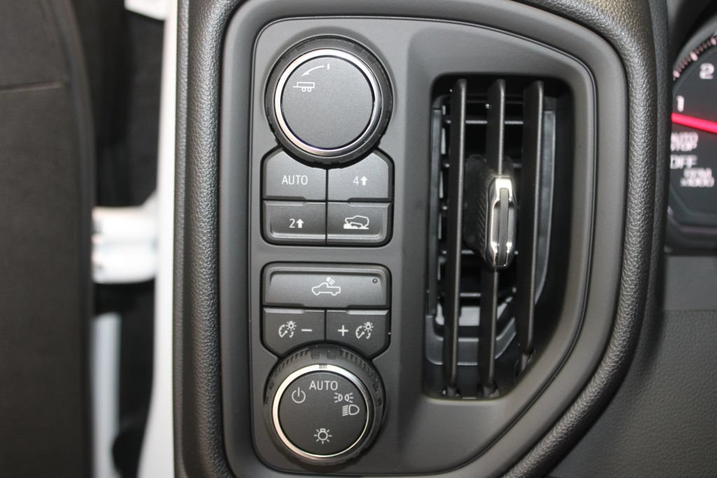 New 2026 Chevrolet Silverado 1500 W/T w/ WT Value Package AWD/4WD image 35