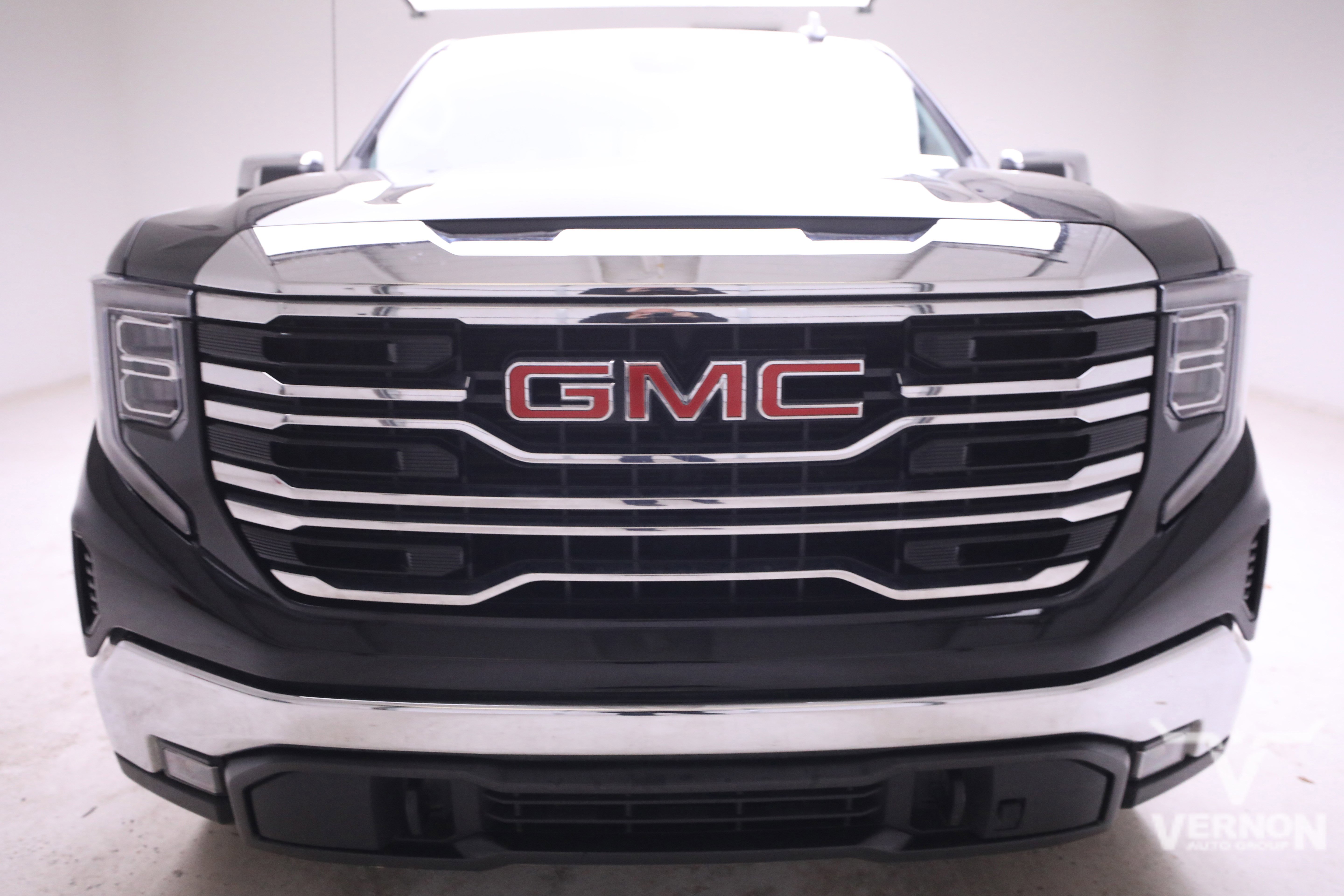 Used 2023 GMC Sierra 1500 SLT w/ SLT Premium Package image 8