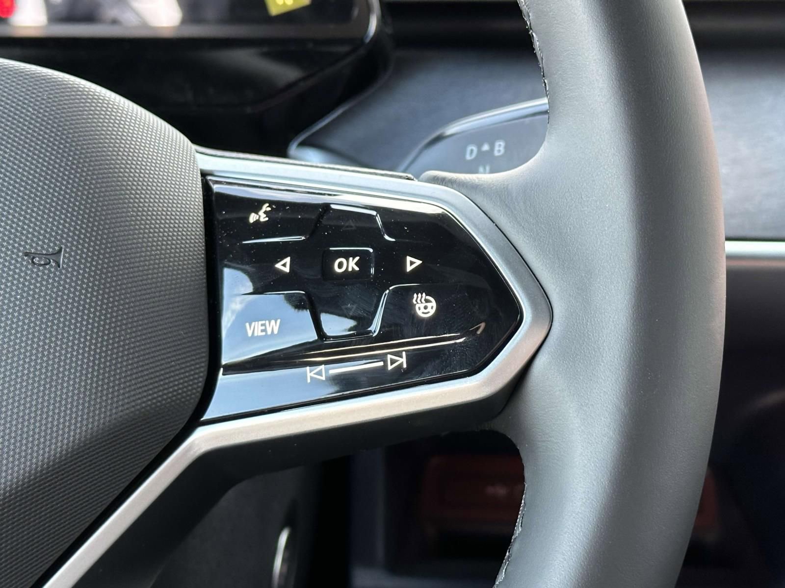 New 2025 Volkswagen ID. Buzz Pro S image 13