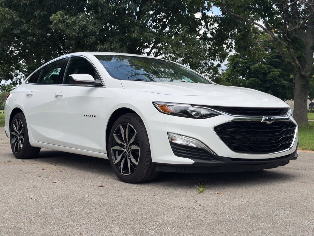Used 2021 Chevrolet Malibu RS FWD image 1