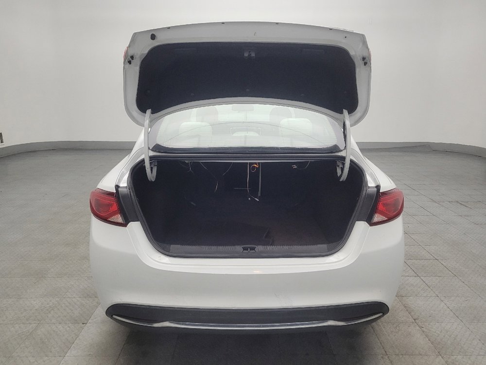 Used 2016 Chrysler 200 Limited image 29