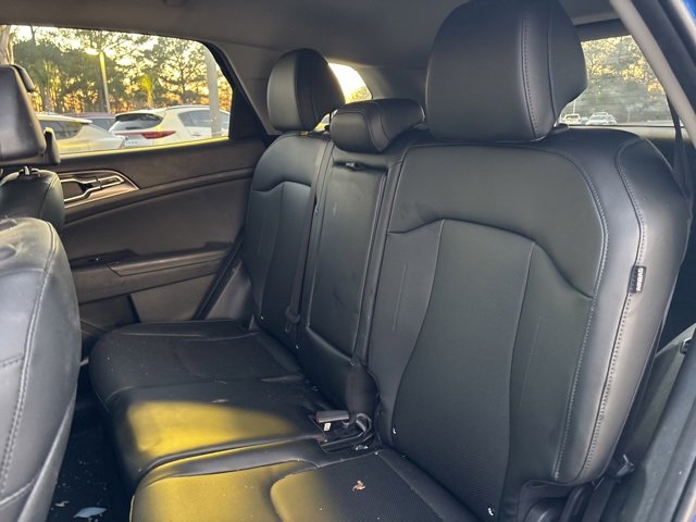 Used 2024 Kia Sportage EX image 11