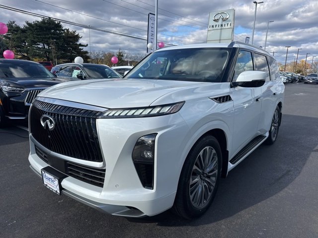 New 2026 INFINITI QX80 Luxe