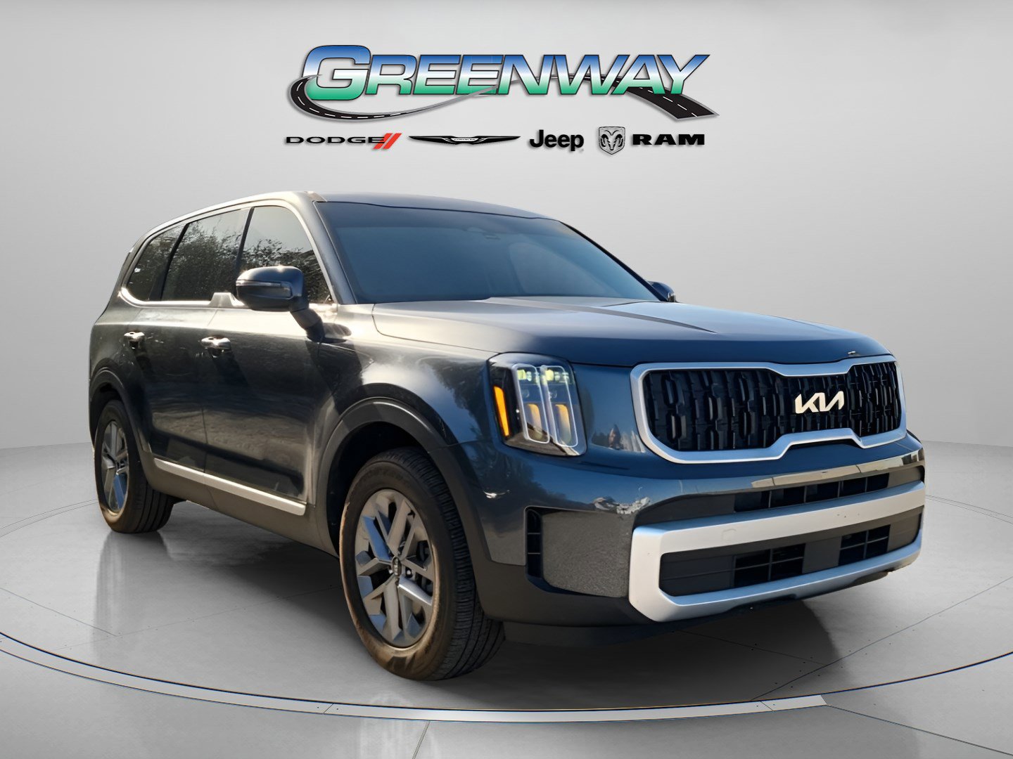 Used 2024 Kia Telluride LX