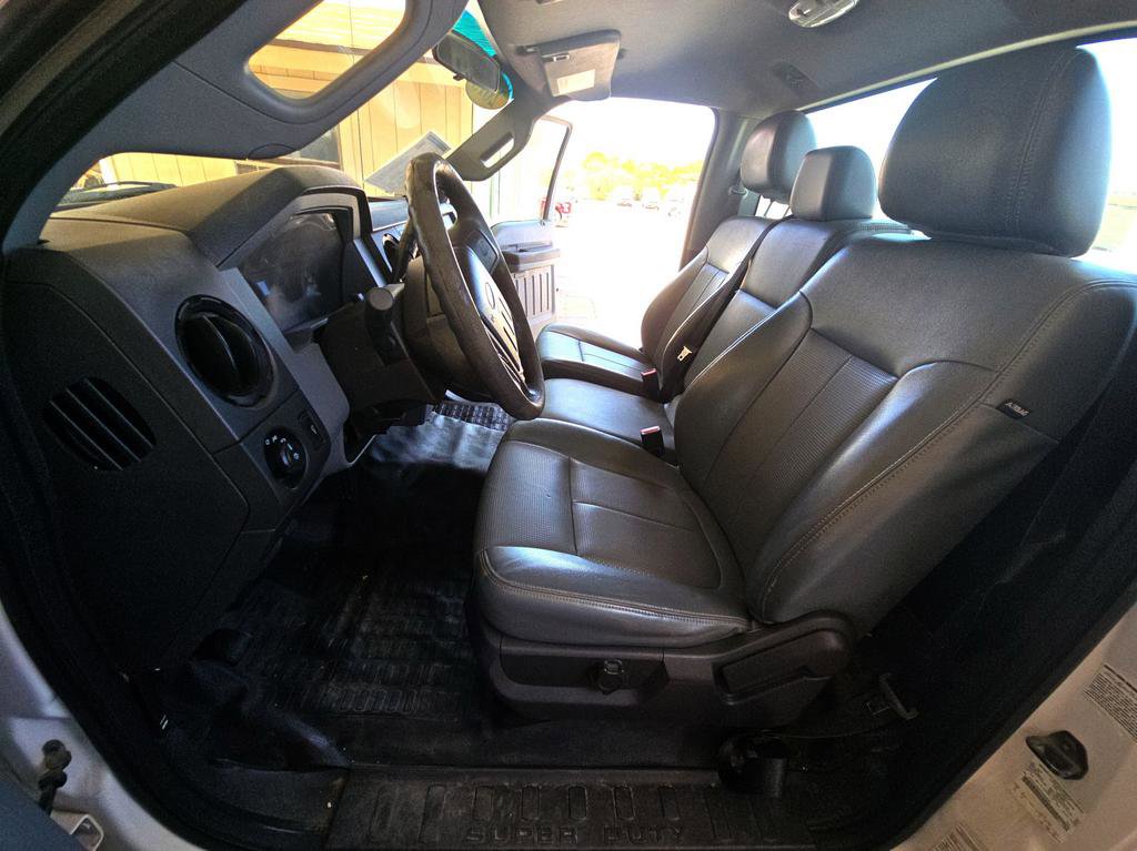 Used 2015 Ford F350 XL w/ Trailer Tow Package image 9