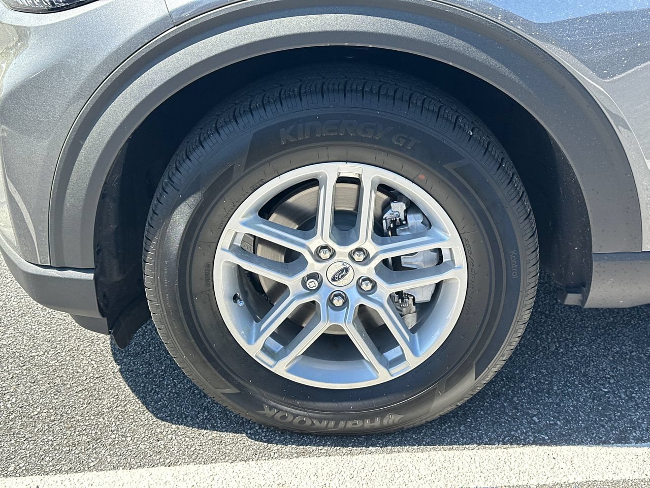 New 2026 Ford Explorer Active w/ Active Comfort Package RWD image 11