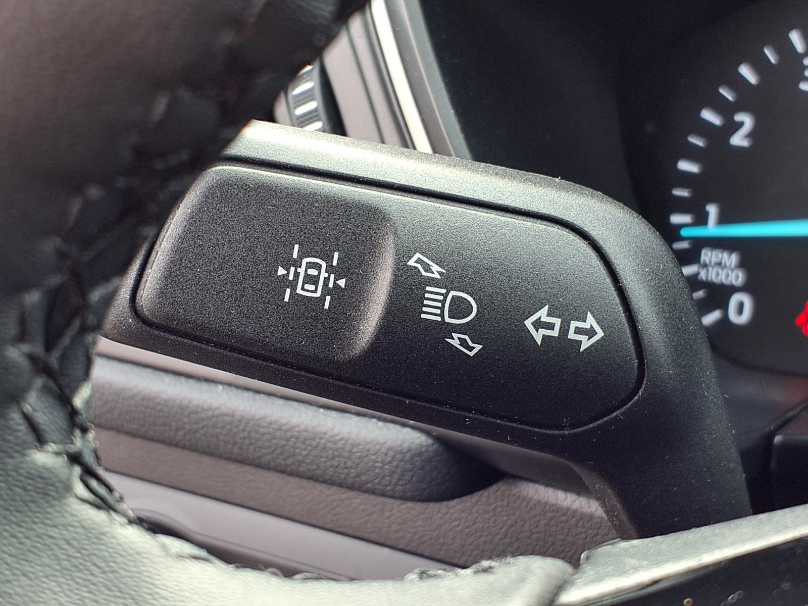 Used 2022 Ford Escape SE w/ Convenience Package image 16