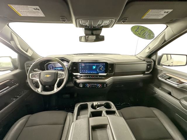 Used 2024 Chevrolet Silverado 1500 LT AWD/4WD image 9