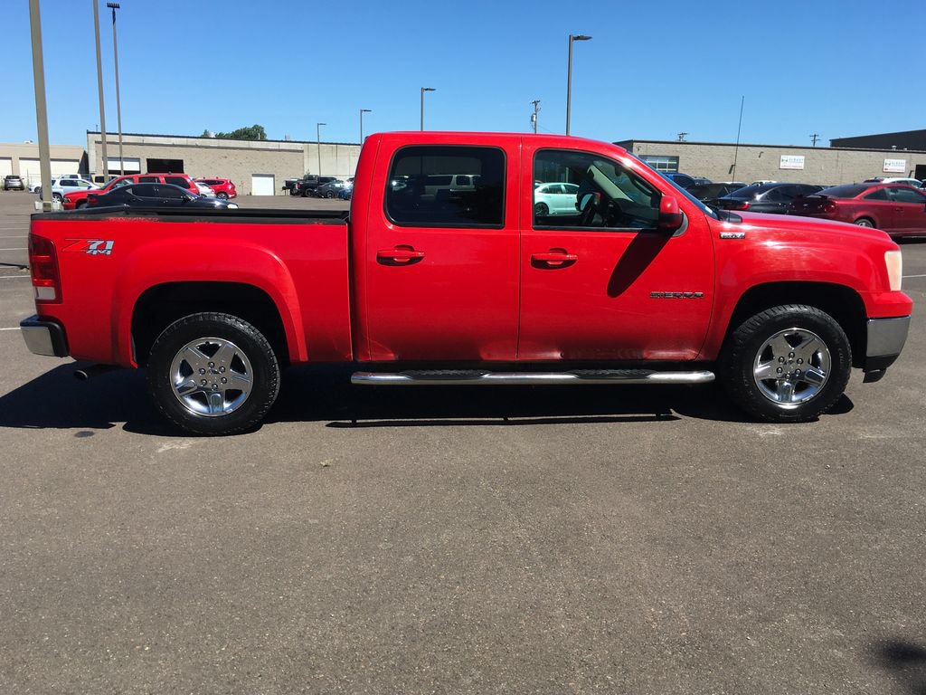 Used 2013 GMC Sierra 1500 SLT w/ All-Terrain Package AWD/4WD image 8