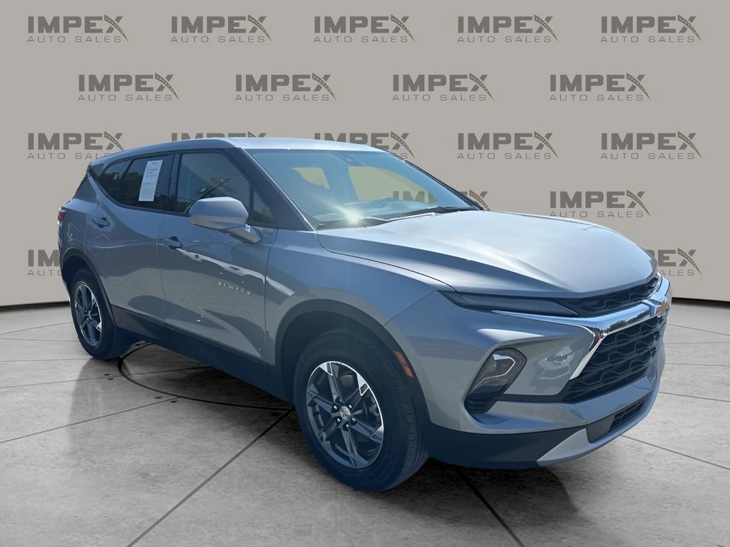 Used 2025 Chevrolet Blazer LT image 7