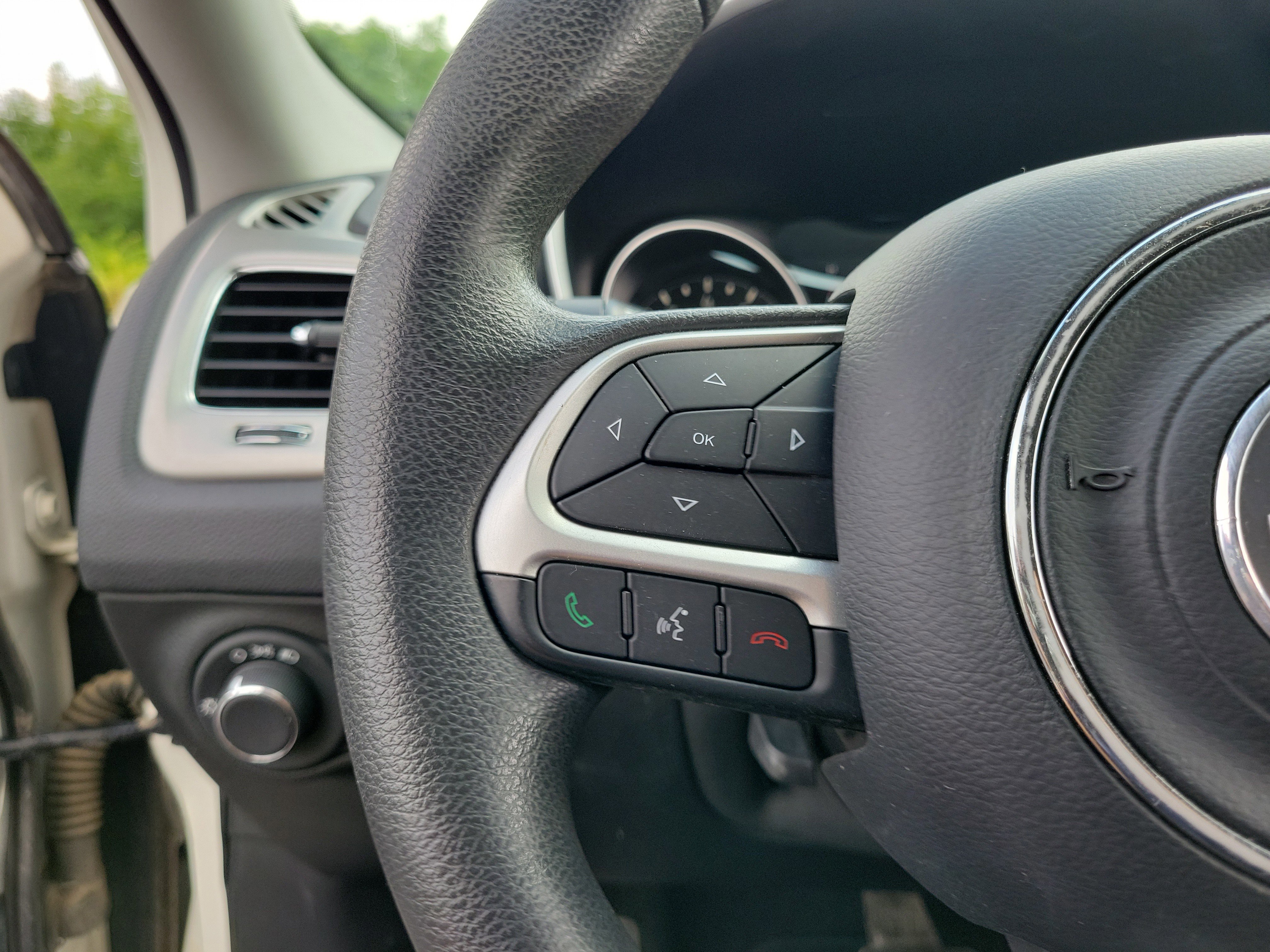 Used 2019 Jeep Compass Sport image 22